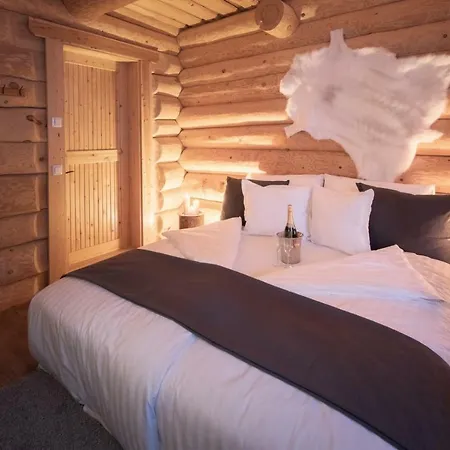 Aurorastone, Lapland, Finland Villa